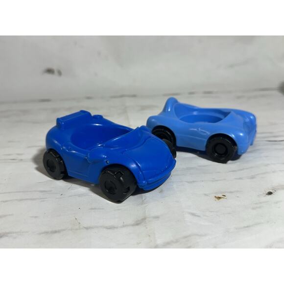 Fisher Price Little People BLUE CAR VEHICLE RAMPS GARAGE HOUSE 2001 Lot Of 2 - Picture 1 of 7